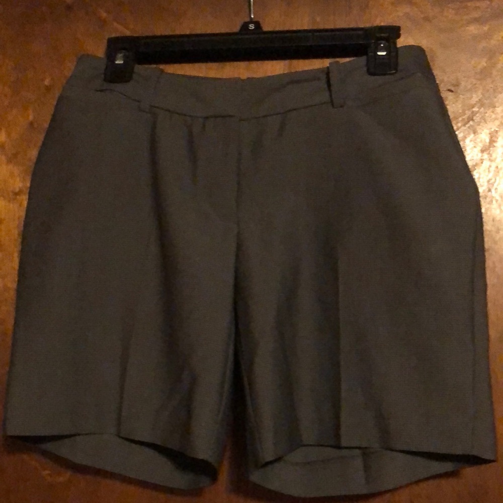 JM Collection Gray Women's Shorts